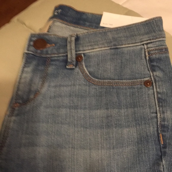 NWT Loft Outlet Skinny Jeans - petite - Picture 3 of 6